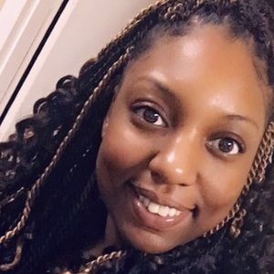 Meet your Posher, Elle